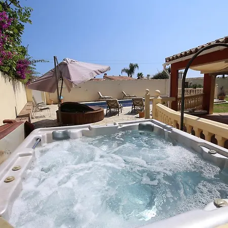 Casa Lima Villa Estepona